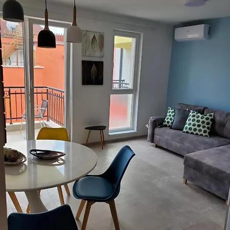 Tatyana The Wave Apartment *